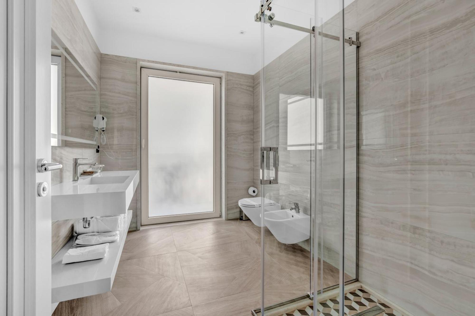 Hotel Plaza Берат Экстерьер фото