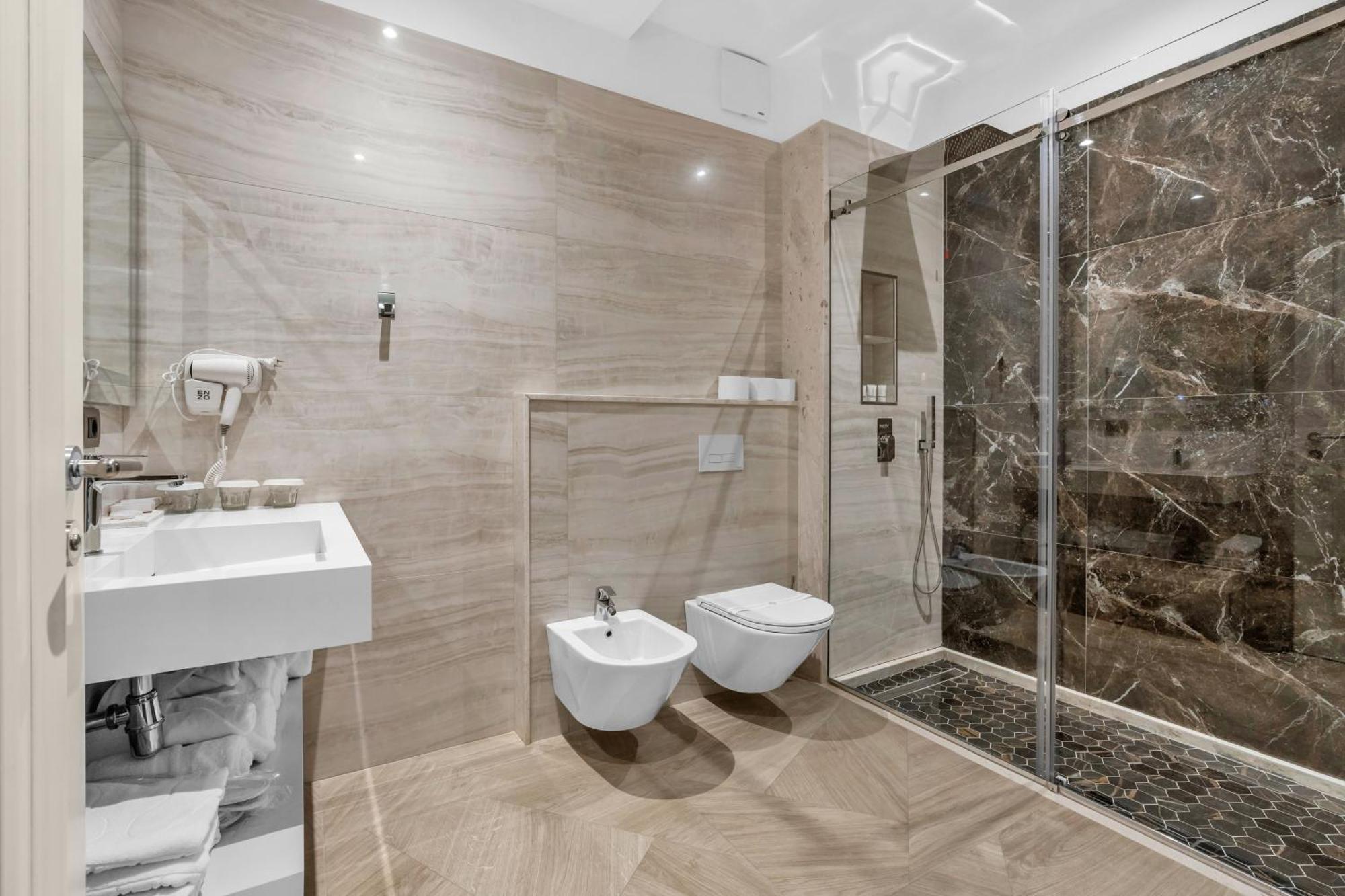 Hotel Plaza Берат Экстерьер фото